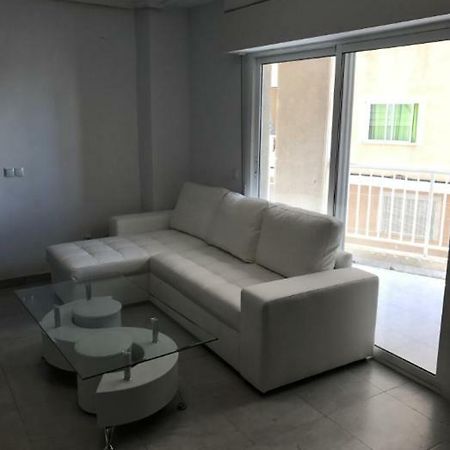 טורבייחה Modern Beach Apartment מראה חיצוני תמונה