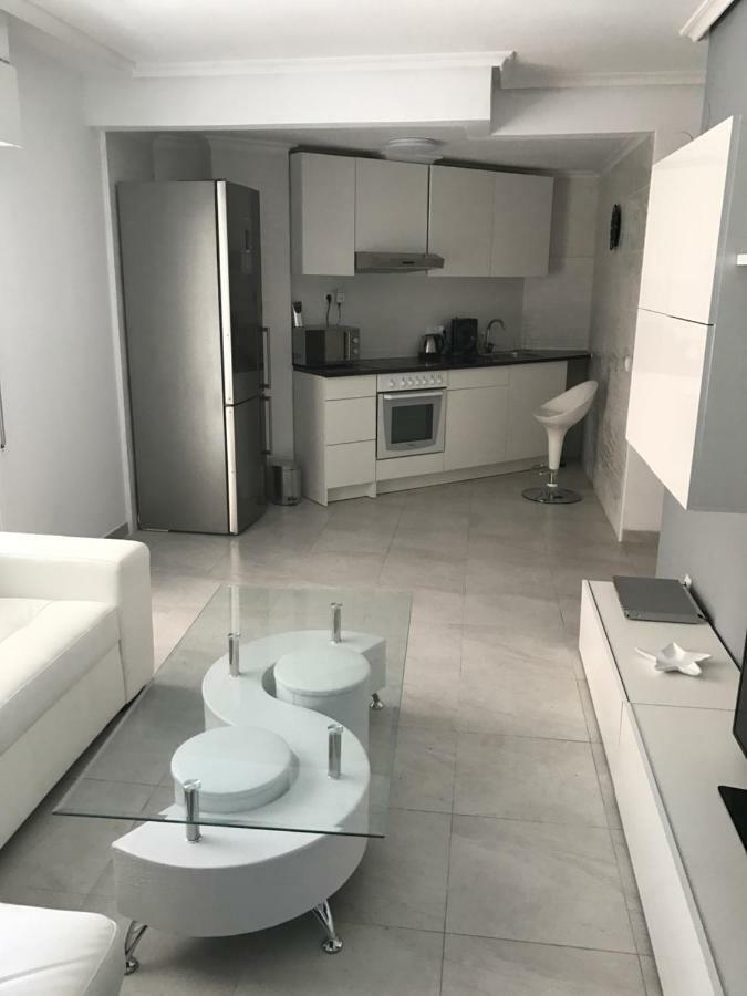 טורבייחה Modern Beach Apartment מראה חיצוני תמונה